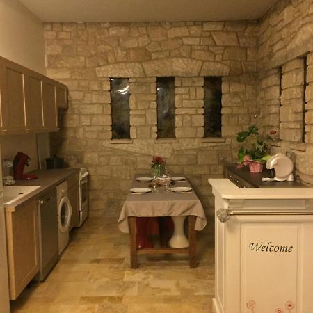 Bed and Breakfast Domaine D'Aveluy Exterior foto