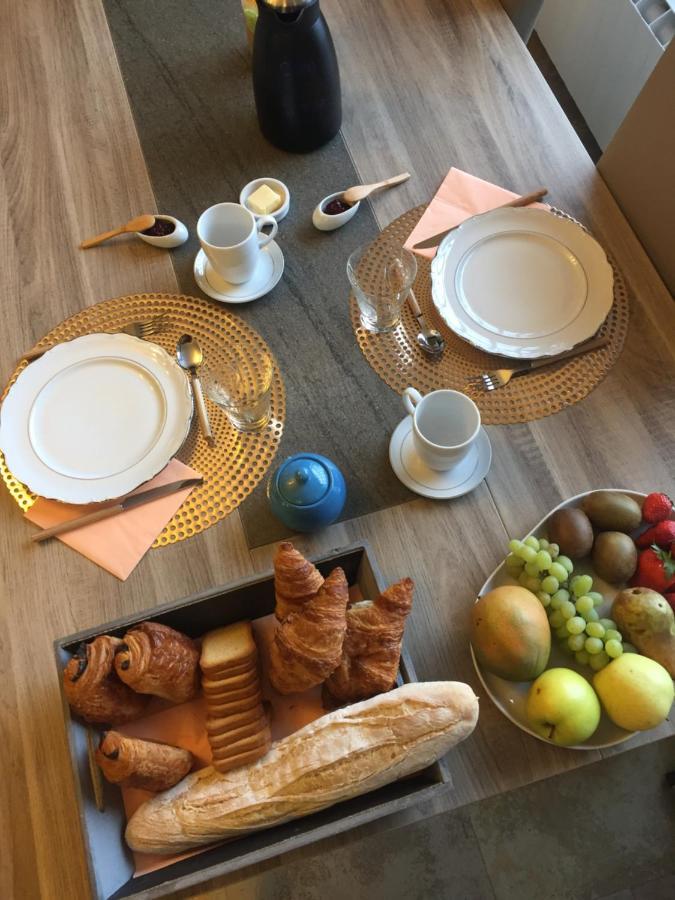 Bed and Breakfast Domaine D'Aveluy Exterior foto